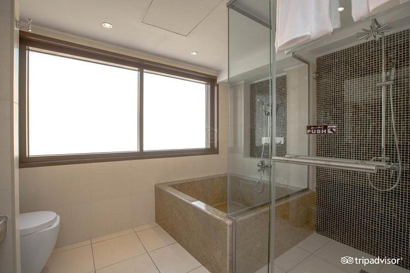 Президентский Люкс, Mark Inn Hotel Deira