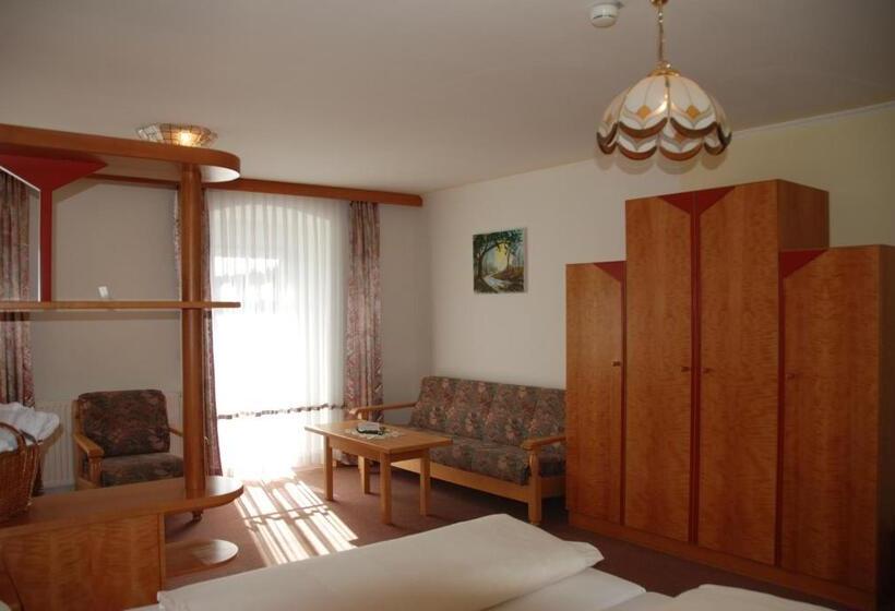 Номер Superior с Балконом, Joglland Hotel Prettenhofer