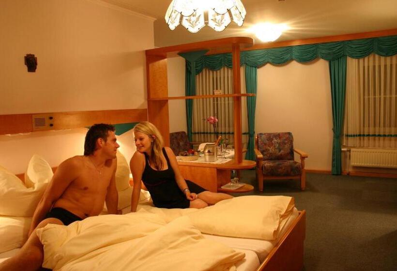 Номер Superior с Балконом, Joglland Hotel Prettenhofer