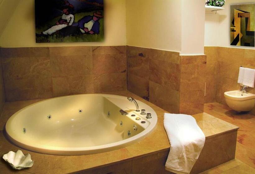 سوییت, Resort Borgo San Rocco