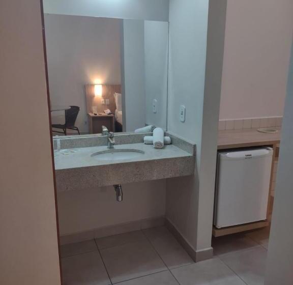 Люкс Повышенной Комфортности, Hot Springs Flat Apart Hotel Master Luxo Com Banheira