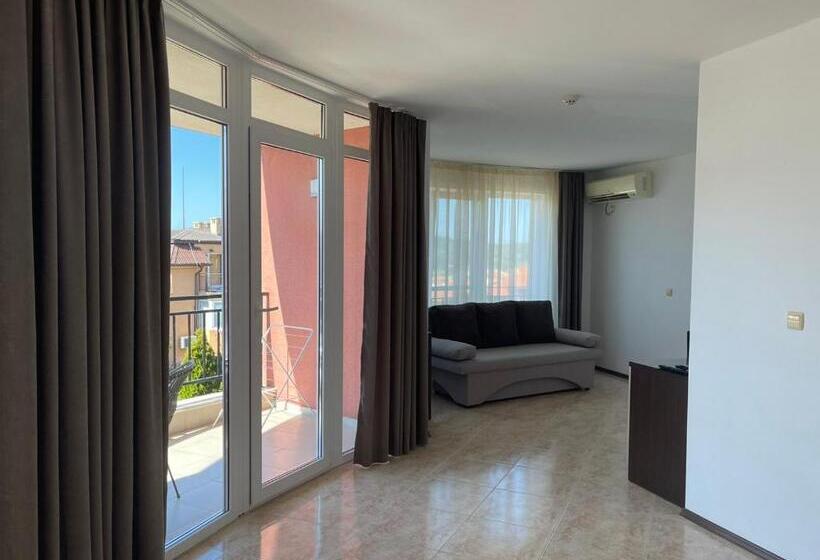 Студия Стандарт Вид на Море, Villa Mia