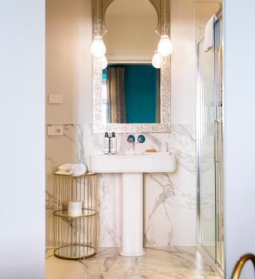 اتاق لوکس, Palazzo Fauzone Relais