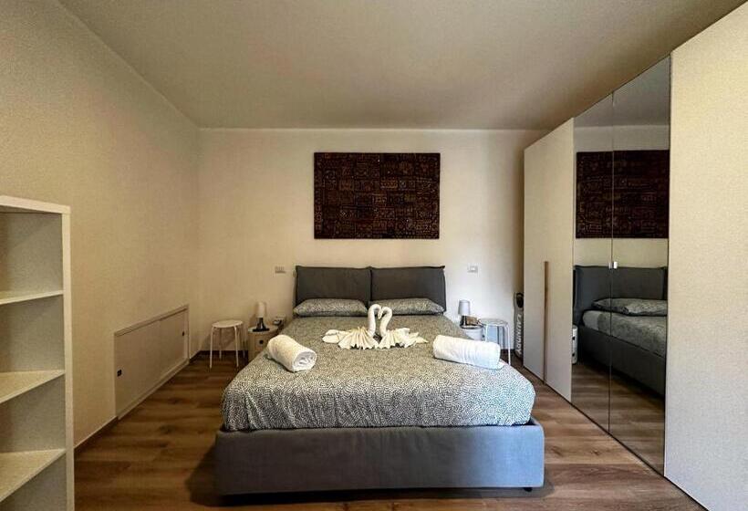 Апартаменты Deluxe 1 Спальня, Extravaganza Room And Suite Apartment City Center