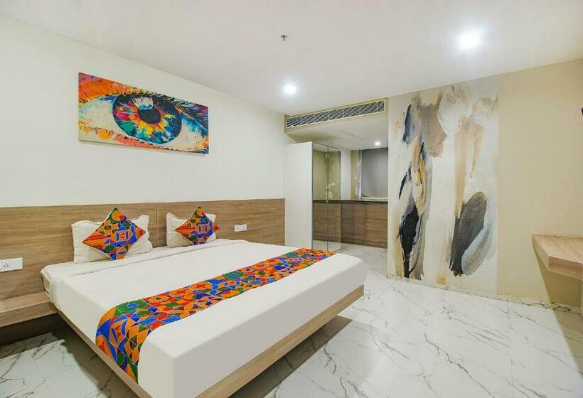 行政三人间, Fabhotel Ssr Fern Suites   Nr Gsm Mall