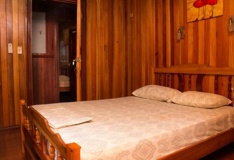 اتاق لوکس, Bastimentos Hill Guest House
