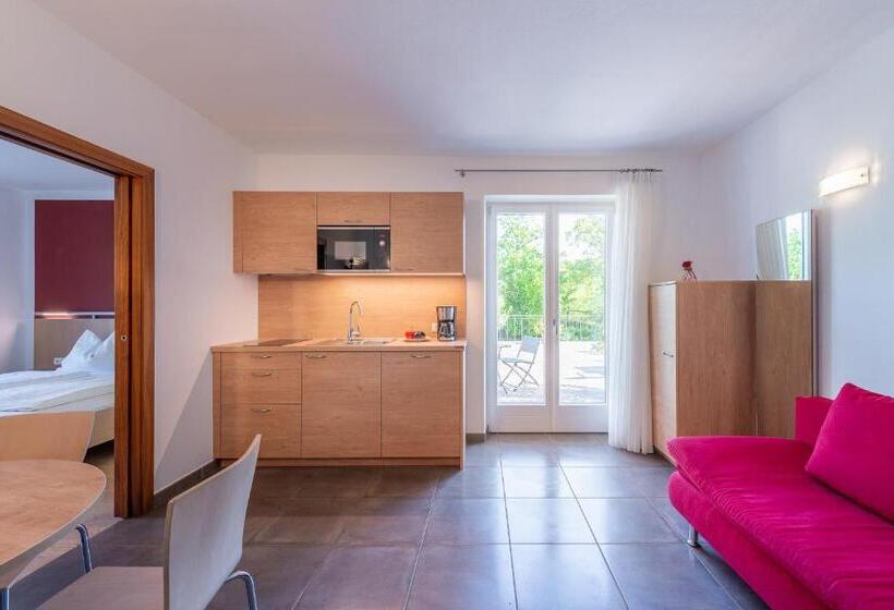 带1个卧室带花园景观的公寓, Sandhof Ferienwohnungen