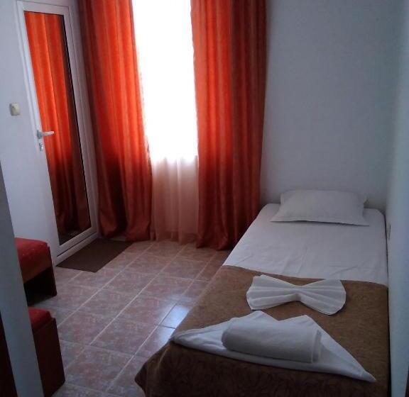 Семейный Номер, Family Hotel Dramchev