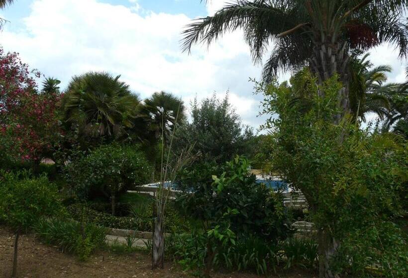 Номер Стандарт Вид на Сад, Villa Yucca