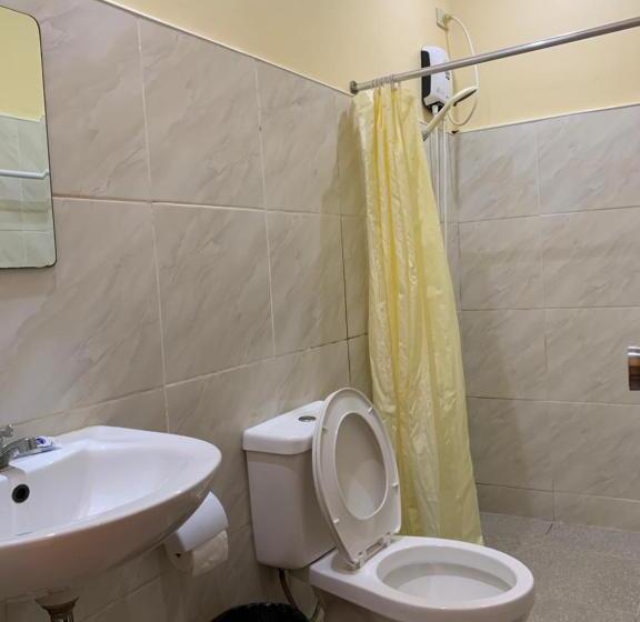 غرفة قياسية, Midnite Inn