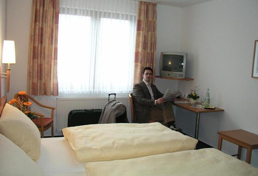 Номер Стандарт, Hollmann