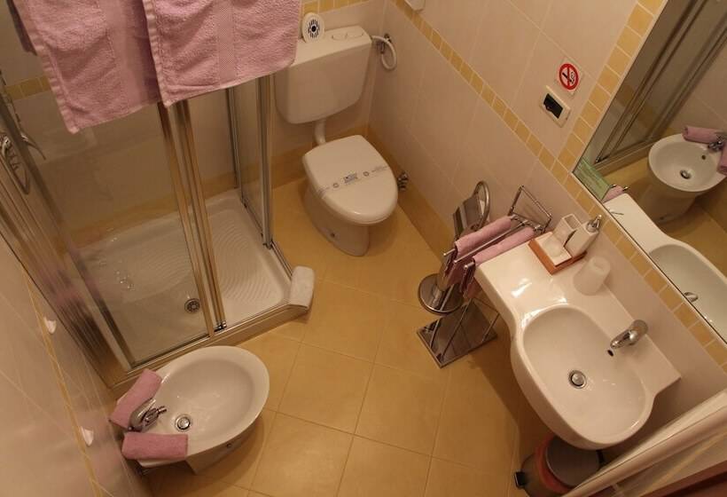 Habitación Superior, La Fontana