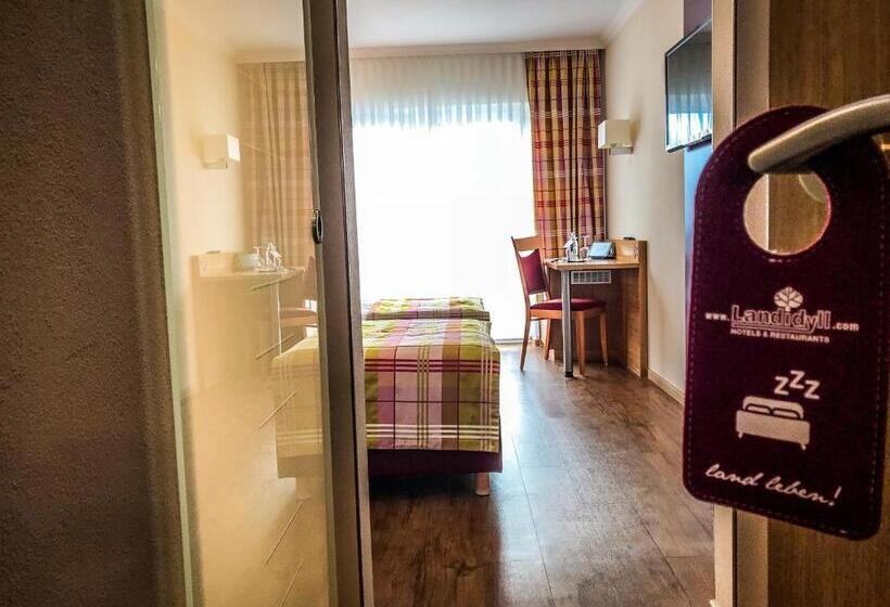 Номер Стандарт, Landidyll Hotel Restaurant Birkenhof