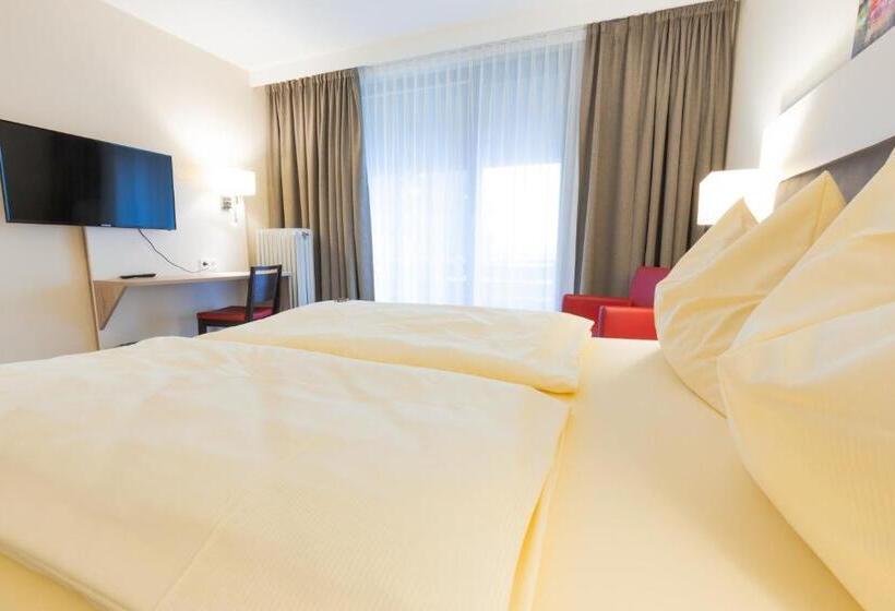 コンフォートルーム, Montana Landhotel Gummersbach Nord