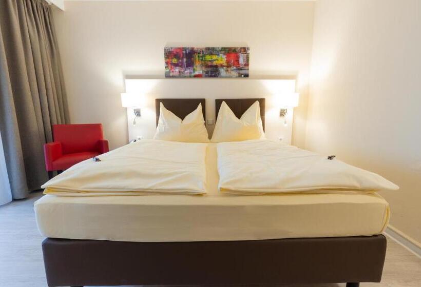 Номер Комфорт, Montana Landhotel Gummersbach Nord
