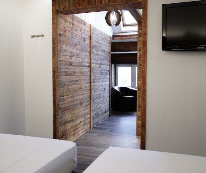 Номер Стандарт, Ravel Hotel Cyrano