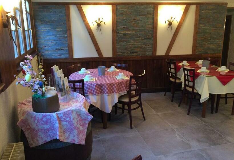 Номер Стандарт, Auberge Des Trois Châteaux