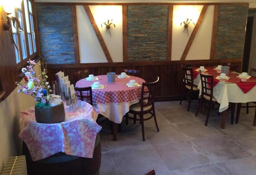 Номер Комфорт, Auberge Des Trois Châteaux