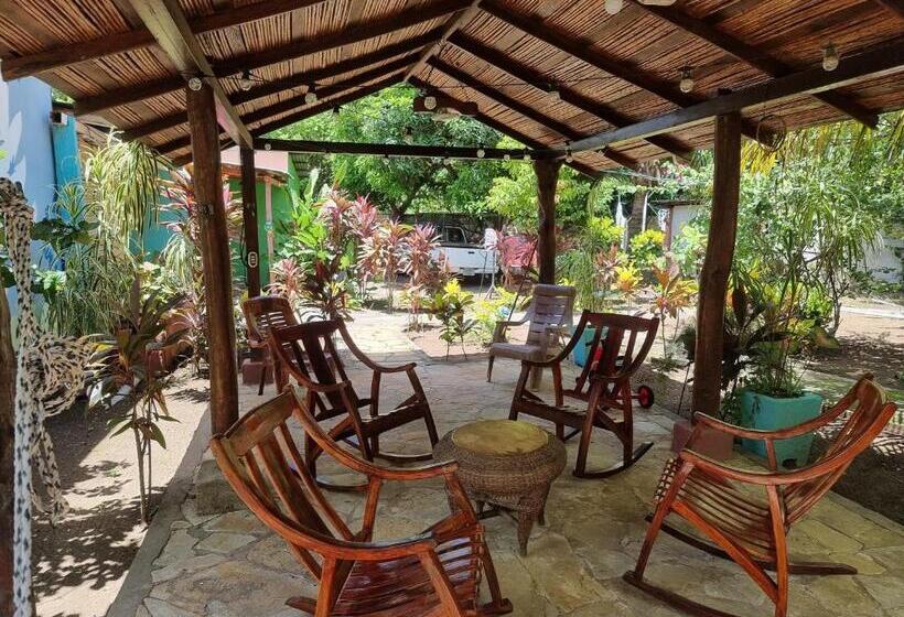 Четырехместный Номер Стандарт Вид на Сад, Ometepe House