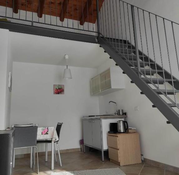 Четырехместный Номер Стандарт, B&b Anyme