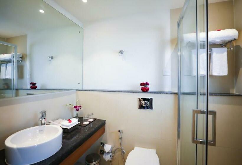 اتاق اجرایی, Regenta Suites Gurugram, Sohna Road, Sector 49