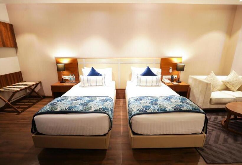 اتاق اجرایی, Regenta Suites Gurugram, Sohna Road, Sector 49