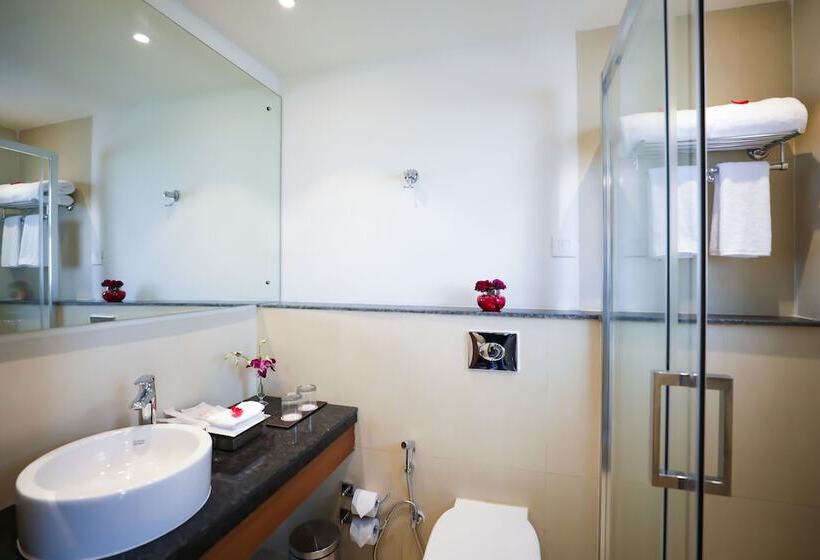 اتاق اجرایی, Regenta Suites Gurugram, Sohna Road, Sector 49
