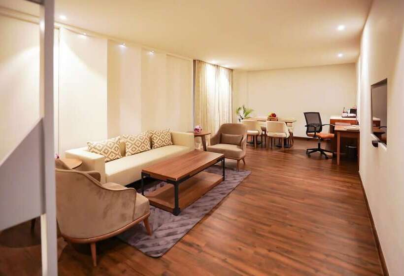 سوئیت پرزیدنت, Regenta Suites Gurugram, Sohna Road, Sector 49