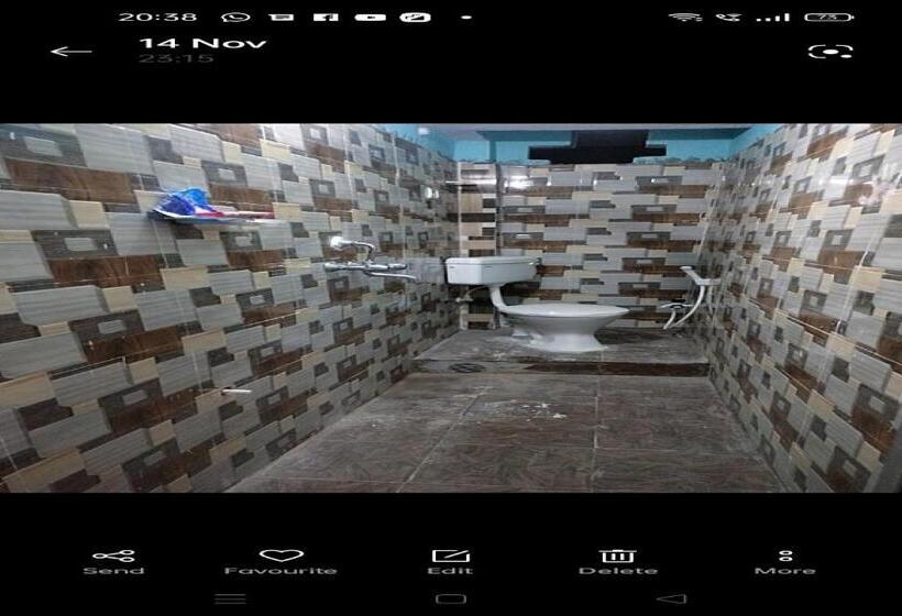 Трехместный Номер Классика, Spot On Pushpanjali Guest House
