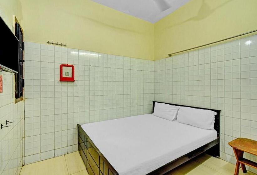 Номер Стандарт Трехместный, Spot On 86379 Dream Palace Guest House