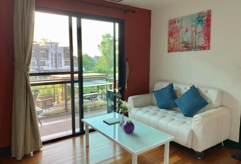 带共用浴室的标准房间, Bkl Pool Villa Pattaya