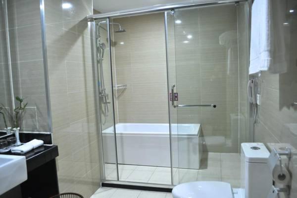 Люкс Премиум, Ramada Linyi North
