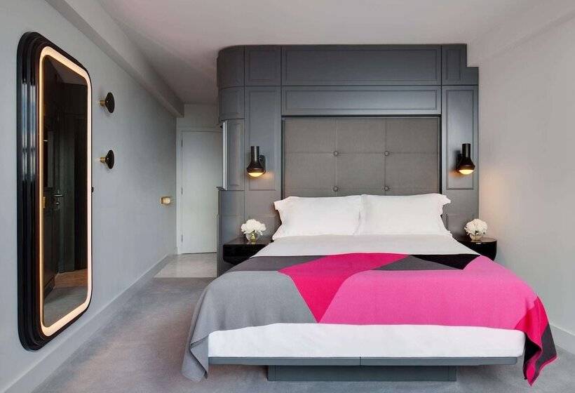 Номер Стандарт, Sea Containers London
