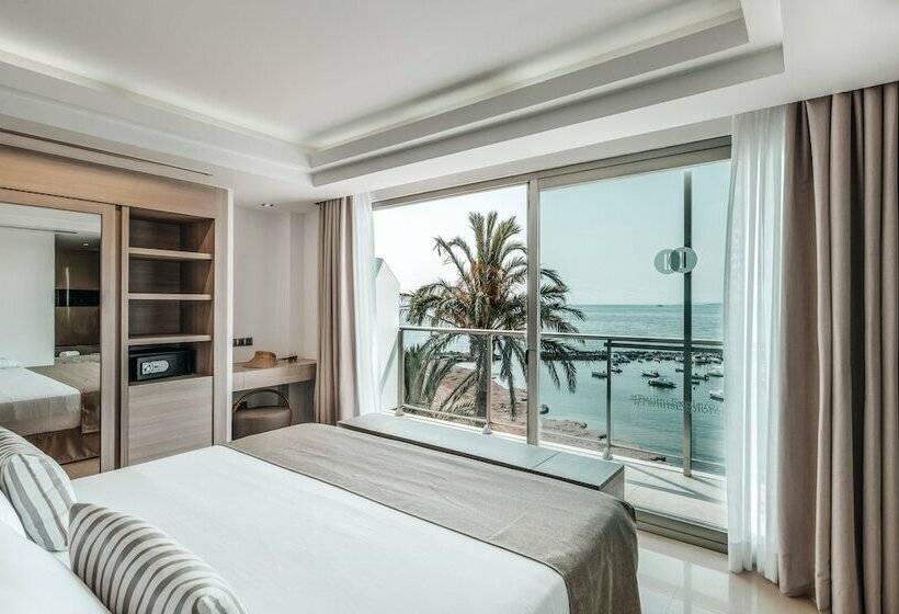オーシャンビューのプレミアムルーム。, The Ibiza Twiins 4* Sup