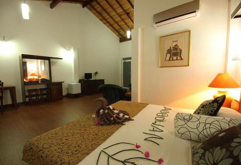 Номер Deluxe, Laluna Ayurveda Resort