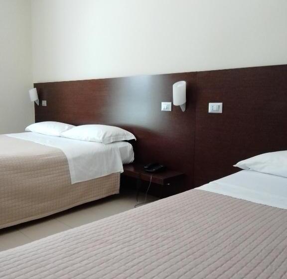 标准三人间, Martur Resort