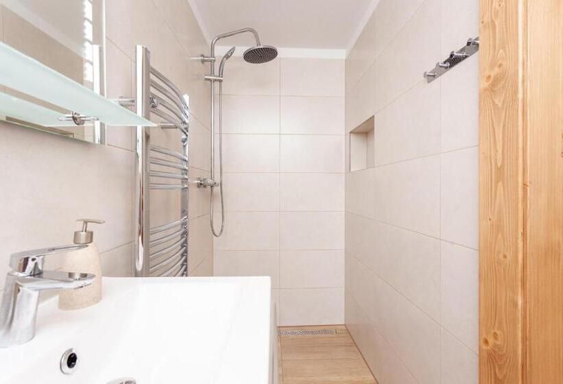 Апартаменты 2 Спальни, Drevenica U Pavla