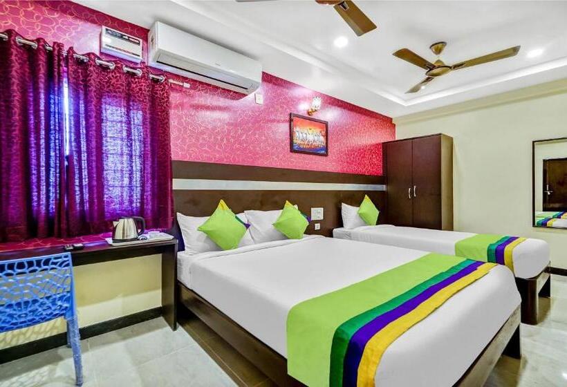 Номер Deluxe, Treebo Sripadha Residency Alipiri Road
