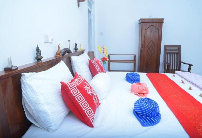 Трехместный Номер Deluxe, Gold Sand Resort