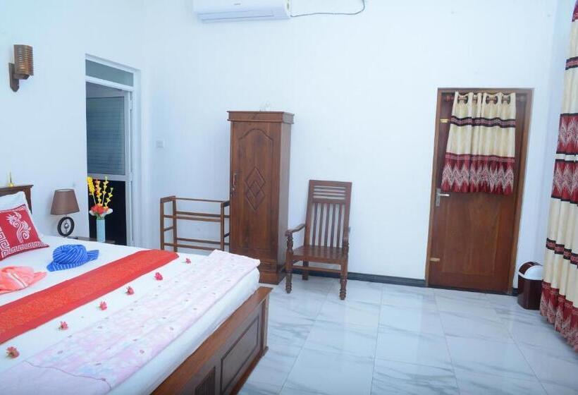 Quarto Triplo Deluxe, Gold Sand Resort