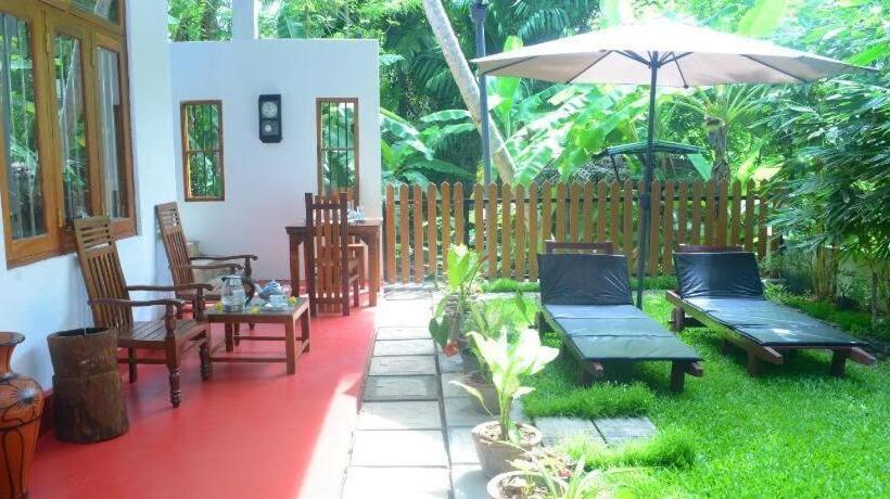 Трехместный Номер Deluxe, Gold Sand Resort