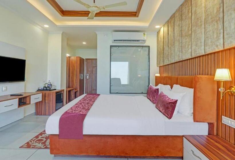 Quarto Deluxe, Woodville Inn   Hotel In Mcleodganj