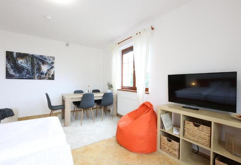 جناح عائلي, úpatí Ještědu   Apartmány