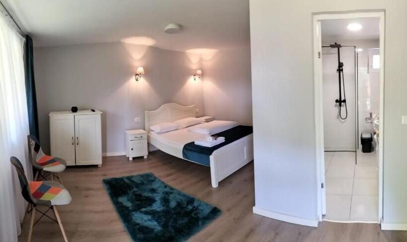 اتاق استاندارد, Casa Justin