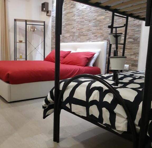 اتاق استاندارد چهار تخته با چشم‌انداز دریا, Maison Marguerite