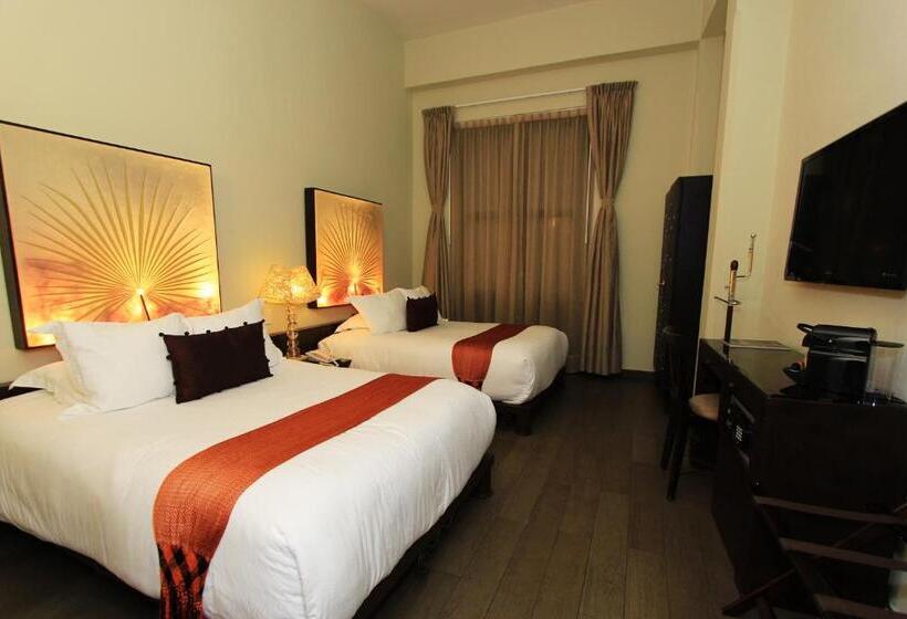 Номер Стандарт 2 Двуспальные Кровати, Plaza Gallery Hotel Boutique