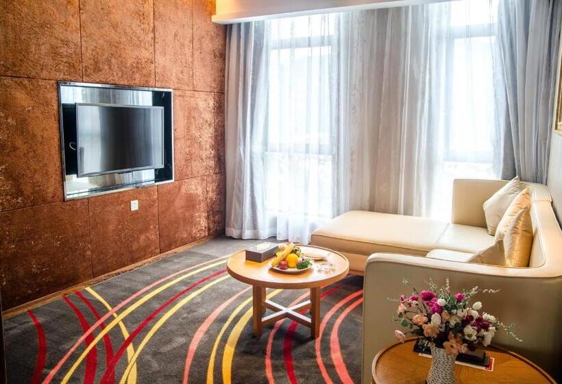 سوئیت با تخت بزرگ, Ramada Plaza Huizhou East