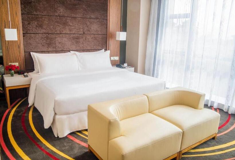 سوئیت با تخت بزرگ, Ramada Plaza Huizhou East