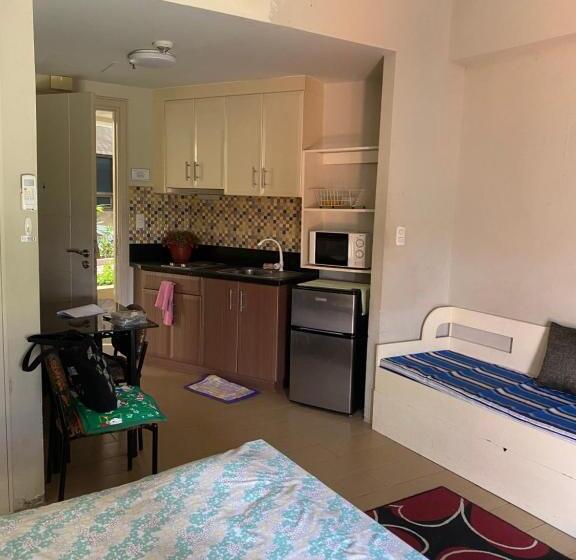 스탠다드 스튜디오, Favila Condotel Unit 150 Newport Boulevard Near Airport Terminal 3 And All Other Airport