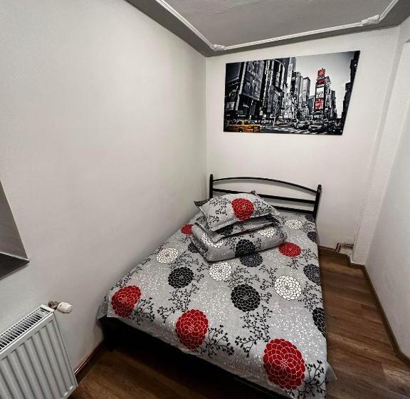 Четырехместный Номер Стандарт, Casa Bucovineană